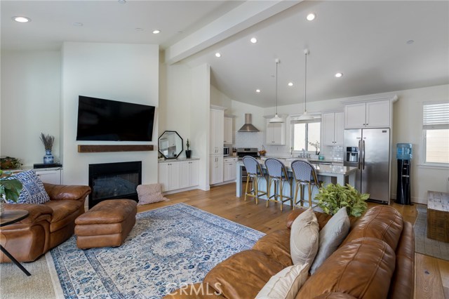 2505 Grant Avenue, Redondo Beach, California 90278, 4 Bedrooms Bedrooms, ,3 BathroomsBathrooms,Residential,Sold,Grant,SB20051455