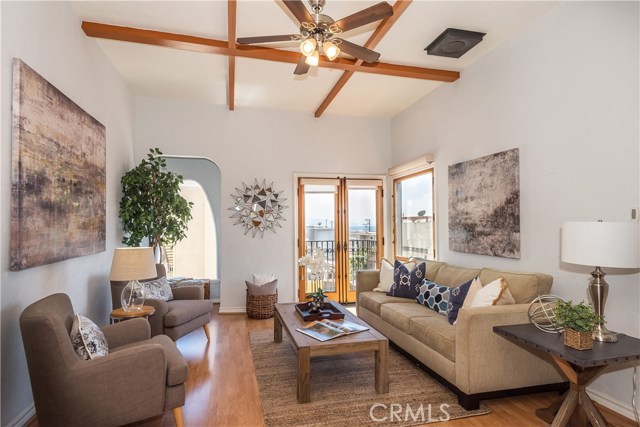 205 40th Street, Manhattan Beach, California 90266, 2 Bedrooms Bedrooms, ,1 BathroomBathrooms,Residential,Sold,40th,SB20076163