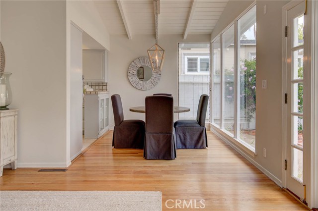 729 12th Street, Manhattan Beach, California 90266, 3 Bedrooms Bedrooms, ,2 BathroomsBathrooms,Residential,Sold,12th,SB19138998