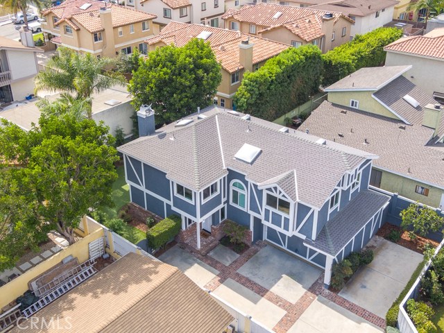 2312 Huntington Lane, Redondo Beach, California 90278, 4 Bedrooms Bedrooms, ,2 BathroomsBathrooms,Residential,Sold,Huntington,SB20214766