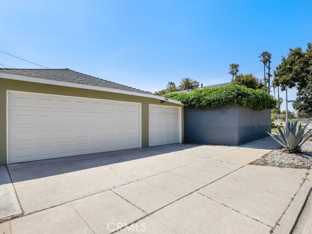 2716 182nd Street, Redondo Beach, California 90278, 3 Bedrooms Bedrooms, ,1 BathroomBathrooms,Residential,Sold,182nd,SB20115655