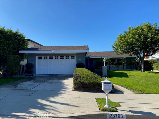 28703 Cedarbluff Drive, Rancho Palos Verdes, California 90275, 3 Bedrooms Bedrooms, ,2 BathroomsBathrooms,Residential,Sold,Cedarbluff,OC20239702