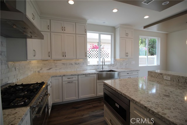 2206 WARFIELD Avenue, Redondo Beach, California 90278, 4 Bedrooms Bedrooms, ,3 BathroomsBathrooms,Residential,Sold,WARFIELD,SB18166221