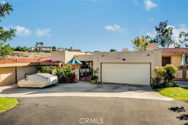 8 Peartree Lane, Rolling Hills Estates, California 90274, 2 Bedrooms Bedrooms, ,2 BathroomsBathrooms,Residential,Sold,Peartree,PV18179974