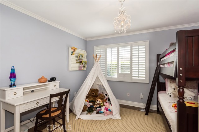 592 33rd Street, Manhattan Beach, California 90266, 3 Bedrooms Bedrooms, ,3 BathroomsBathrooms,Residential,Sold,33rd,SB19082655