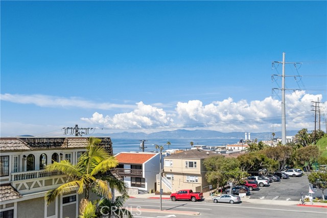 3612 Alma Avenue, Manhattan Beach, California 90266, 4 Bedrooms Bedrooms, ,4 BathroomsBathrooms,Residential,Sold,Alma,SB21161742