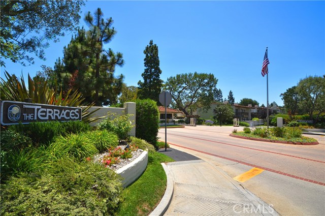 164 Aspen Way, Rolling Hills Estates, California 90274, 3 Bedrooms Bedrooms, ,1 BathroomBathrooms,Residential,Sold,Aspen,PV17066301