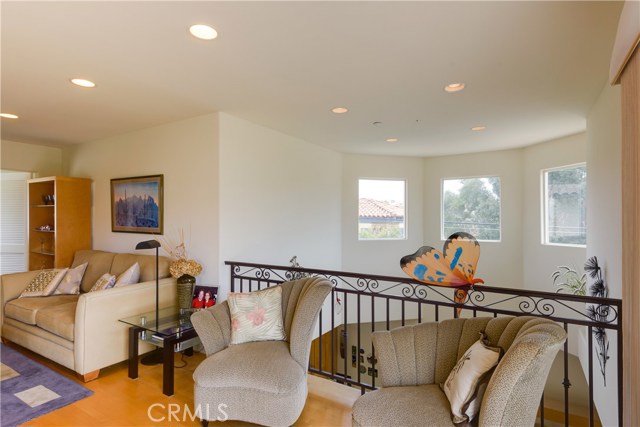 203 Avenue E, Redondo Beach, California 90277, 3 Bedrooms Bedrooms, ,2 BathroomsBathrooms,Residential,Sold,Avenue E,SB17173382
