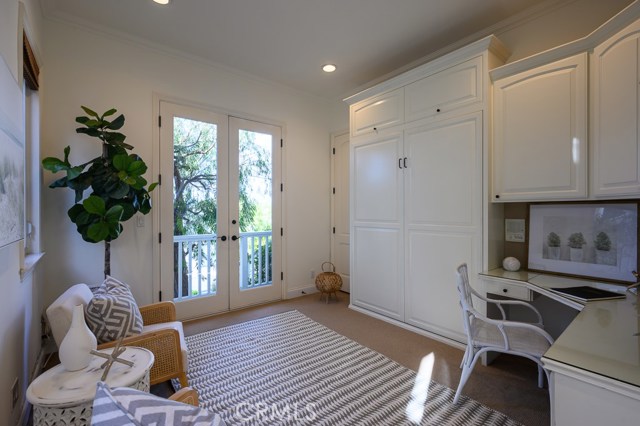 916 9th Street, Manhattan Beach, California 90266, 5 Bedrooms Bedrooms, ,5 BathroomsBathrooms,Residential,Sold,9th,SB20063954