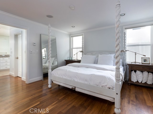 410 31st Street, Manhattan Beach, California 90266, 3 Bedrooms Bedrooms, ,2 BathroomsBathrooms,Residential,Sold,31st,SB20024556