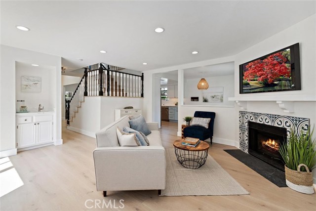 1912 Morgan Lane, Redondo Beach, California 90278, 4 Bedrooms Bedrooms, ,2 BathroomsBathrooms,Residential,Sold,Morgan,SB20170222