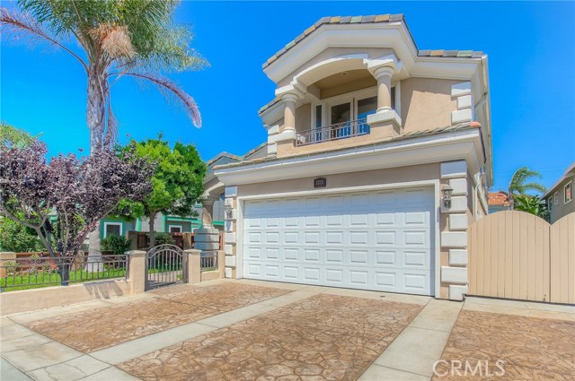 2225 Robinson Street, Redondo Beach, California 90278, 5 Bedrooms Bedrooms, ,3 BathroomsBathrooms,Residential,Sold,Robinson,SB17176979