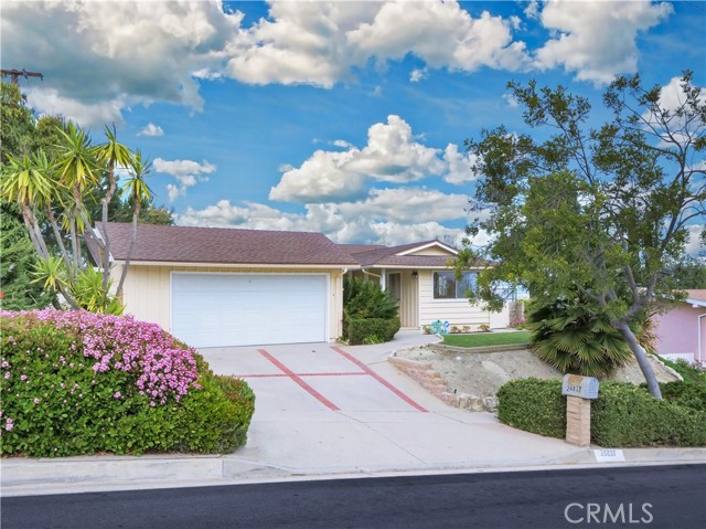 26837 Grayslake Road, Rancho Palos Verdes, California 90275, 4 Bedrooms Bedrooms, ,2 BathroomsBathrooms,Residential,Sold,Grayslake,PV21065081