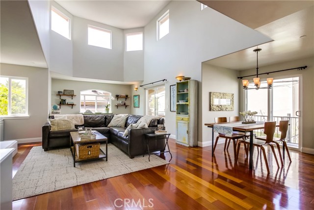 1103 Catalina Avenue, Redondo Beach, California 90277, 3 Bedrooms Bedrooms, ,1 BathroomBathrooms,Residential,Sold,Catalina,SB17200799