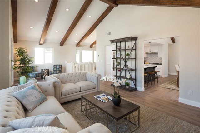 527 Maria Avenue, Redondo Beach, California 90277, 3 Bedrooms Bedrooms, ,2 BathroomsBathrooms,Residential,Sold,Maria,TR17109410