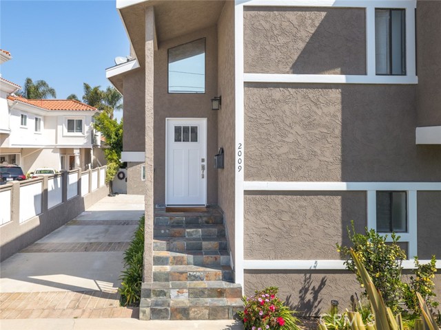 2009 Morgan Lane, Redondo Beach, California 90278, 3 Bedrooms Bedrooms, ,2 BathroomsBathrooms,Residential,Sold,Morgan,SB21073408