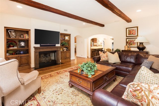 755 31st Street, Manhattan Beach, California 90266, 4 Bedrooms Bedrooms, ,4 BathroomsBathrooms,Residential,Sold,31st,SB19068029