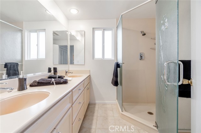 4 Spinning Wheel Lane, Rolling Hills Estates, California 90274, 4 Bedrooms Bedrooms, ,3 BathroomsBathrooms,Residential,Sold,Spinning Wheel,SB21079311