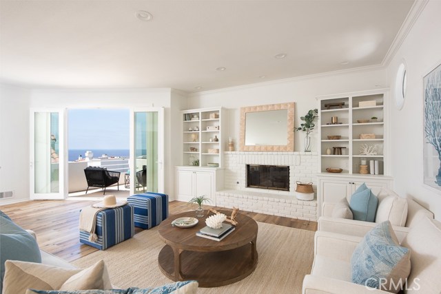 421 Highland Avenue, Manhattan Beach, California 90266, 3 Bedrooms Bedrooms, ,3 BathroomsBathrooms,Residential,Sold,Highland,SB20082553