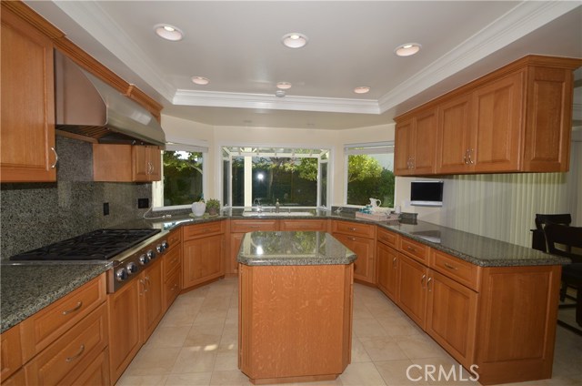 34 Country Lane, Rolling Hills Estates, California 90274, 4 Bedrooms Bedrooms, ,4 BathroomsBathrooms,Residential,Sold,Country,PV18219056