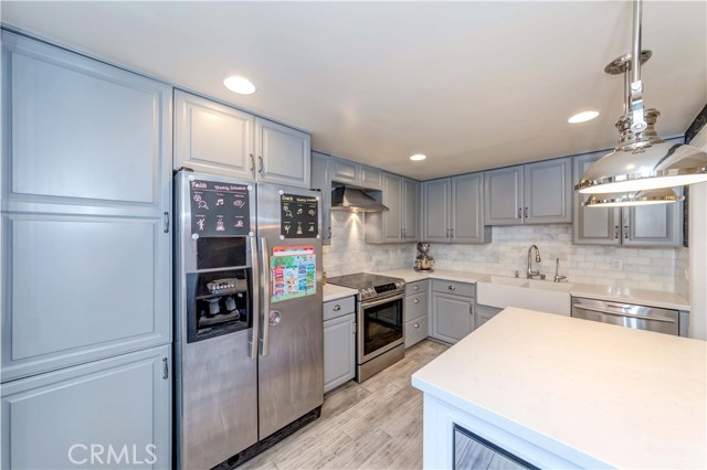 10 Seaview Drive, Rolling Hills Estates, California 90274, 3 Bedrooms Bedrooms, ,2 BathroomsBathrooms,Residential,Sold,Seaview,SB21062172