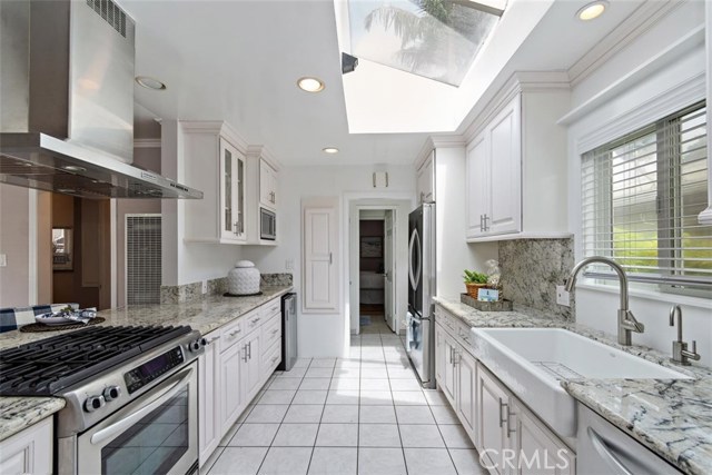 1536 Bonnie Brae Street, Hermosa Beach, California 90254, 3 Bedrooms Bedrooms, ,2 BathroomsBathrooms,Residential,Sold,Bonnie Brae,PV20135186