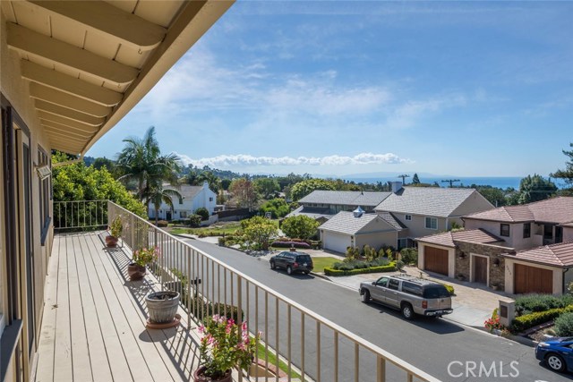 2316 Via Carrillo, Palos Verdes Estates, California 90274, 4 Bedrooms Bedrooms, ,3 BathroomsBathrooms,Residential,Sold,Via Carrillo,PV18043994