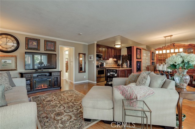 631 Prospect Avenue, Redondo Beach, California 90277, 2 Bedrooms Bedrooms, ,2 BathroomsBathrooms,Residential,Sold,Prospect,SB21042569