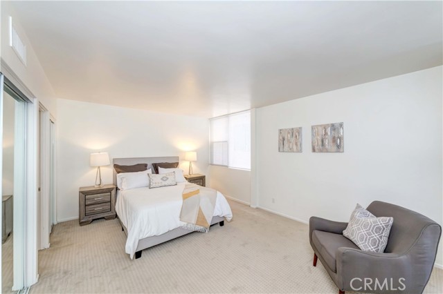 1 Bed Home for Sale in Beverly Hills, California