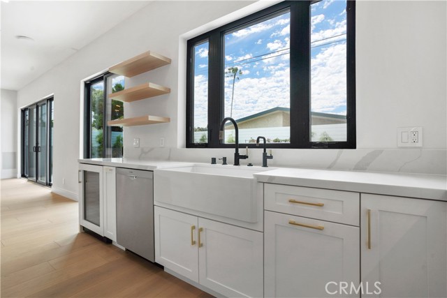 2504 Fisk Ln, Redondo Beach, California 90278, 4 Bedrooms Bedrooms, ,3 BathroomsBathrooms,Residential,Sold,Fisk Ln,DW21052780