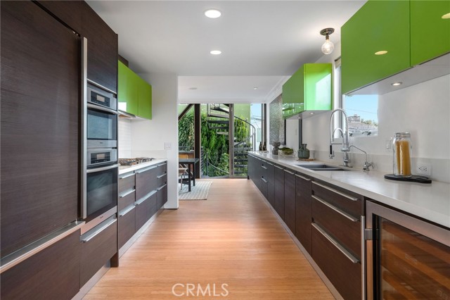 464 34th Street, Manhattan Beach, California 90266, 4 Bedrooms Bedrooms, ,3 BathroomsBathrooms,Residential,Sold,34th,SB21028091