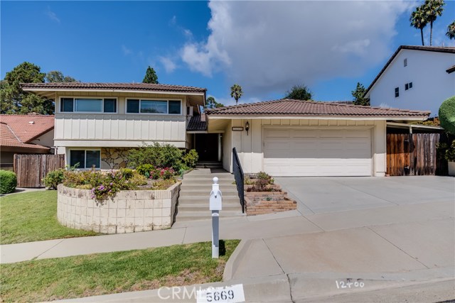 5669 Whitecliff Drive, Rancho Palos Verdes, California 90275, 4 Bedrooms Bedrooms, ,3 BathroomsBathrooms,Residential,Sold,Whitecliff,PV17220054