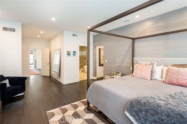 428 32nd Street, Manhattan Beach, California 90266, 4 Bedrooms Bedrooms, ,3 BathroomsBathrooms,Residential,Sold,32nd,SB20046749