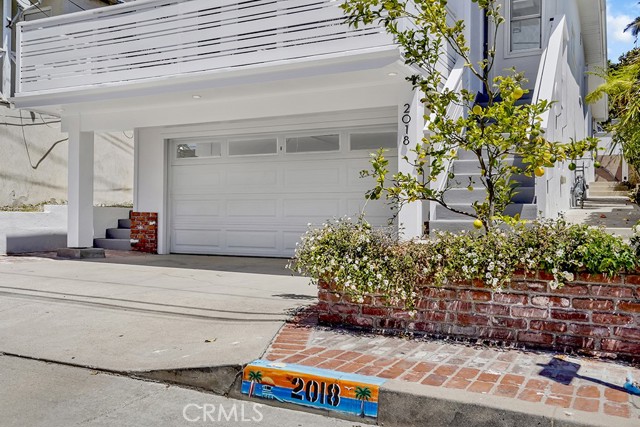 2018 Springfield Avenue, Hermosa Beach, California 90254, 3 Bedrooms Bedrooms, ,2 BathroomsBathrooms,Residential,Sold,Springfield,NP21090938