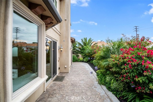 2607 Huntington Lane, Redondo Beach, California 90278, 4 Bedrooms Bedrooms, ,4 BathroomsBathrooms,Residential,Sold,Huntington,OC19146858