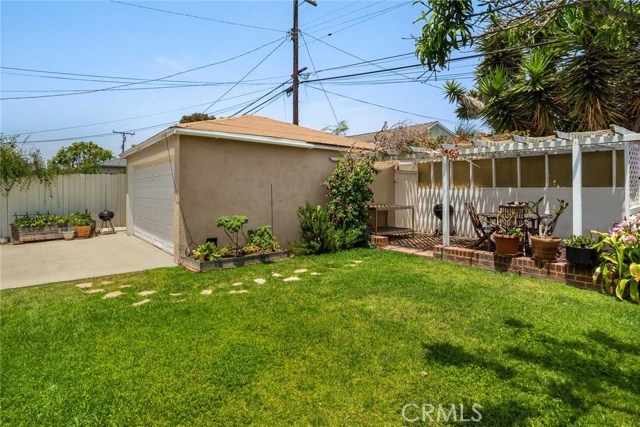 341 Avenue F, Redondo Beach, California 90277, 3 Bedrooms Bedrooms, ,1 BathroomBathrooms,Residential,Sold,Avenue F,SB19144213