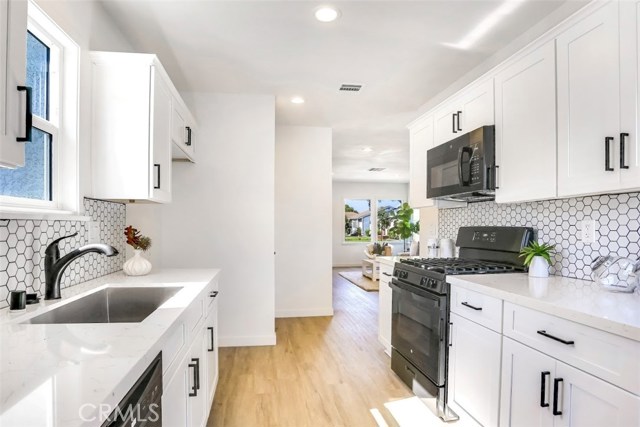 3022 Dow Avenue, Redondo Beach, California 90278, 3 Bedrooms Bedrooms, ,1 BathroomBathrooms,Residential,Sold,Dow,OC20229202