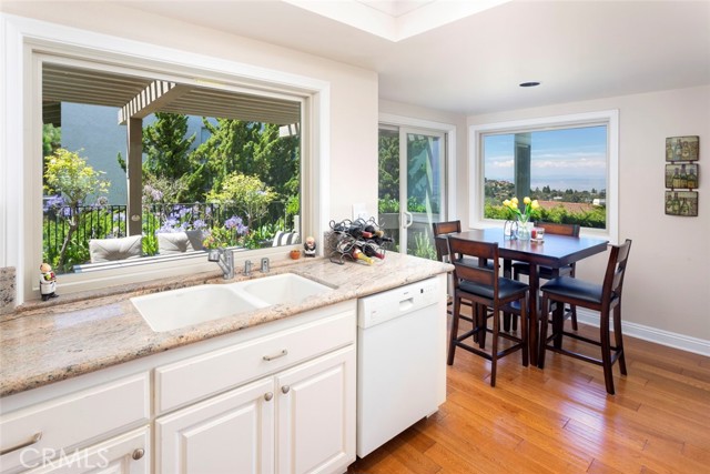 55 Aspen Way, Rolling Hills Estates, California 90274, 2 Bedrooms Bedrooms, ,1 BathroomBathrooms,Residential,Sold,Aspen,PV21171157