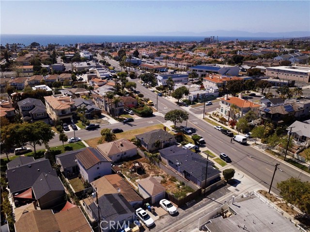 400 Juanita Avenue, Redondo Beach, California 90277, ,Residential Income,Sold,Juanita,SB18101657