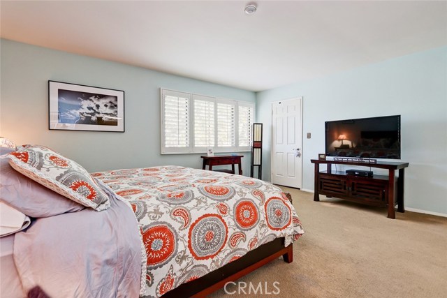 105 Irena Avenue, Redondo Beach, California 90277, 3 Bedrooms Bedrooms, ,3 BathroomsBathrooms,Residential,Sold,Irena,SB18189275