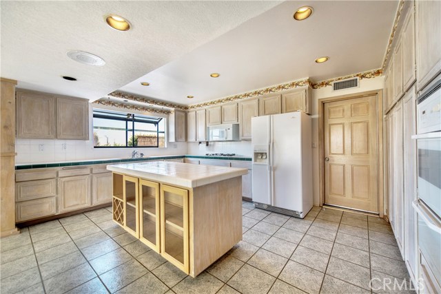 1958 Peninsula Verde Drive, Rancho Palos Verdes, California 90275, 3 Bedrooms Bedrooms, ,3 BathroomsBathrooms,Residential,Sold,Peninsula Verde,SB18162942