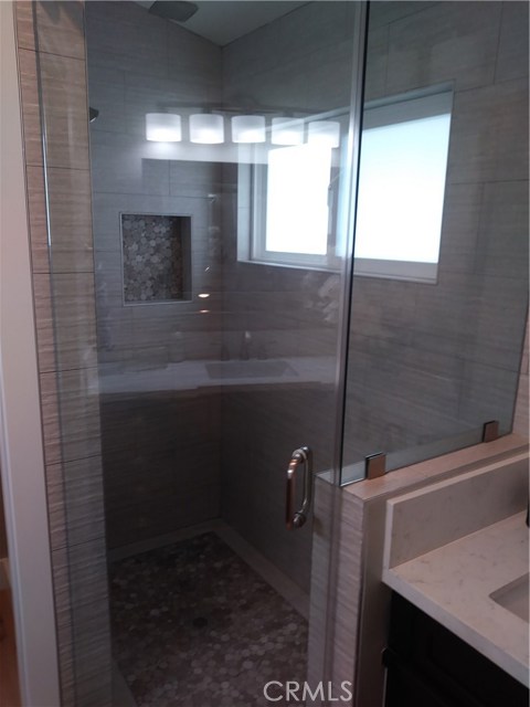 MASTER BATH SHOWER, WITH DUEL SINKS, RAIN-HEAD SHOWER