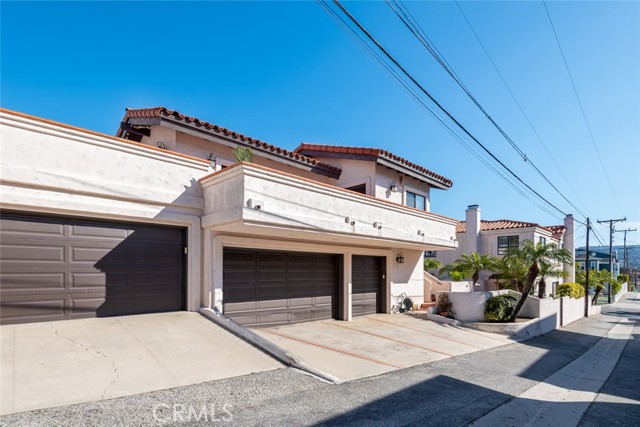 619 Avenue B, Redondo Beach, California 90277, 5 Bedrooms Bedrooms, ,3 BathroomsBathrooms,Residential,Sold,Avenue B,SB21044524