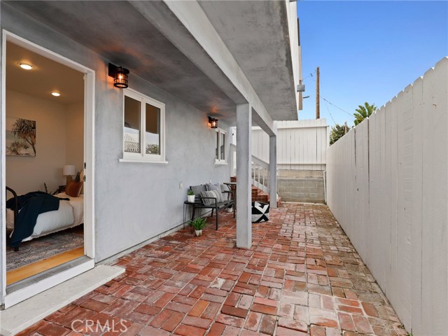 3605 Crest Drive, Manhattan Beach, California 90266, 2 Bedrooms Bedrooms, ,2 BathroomsBathrooms,Residential,Sold,Crest,PW20101894
