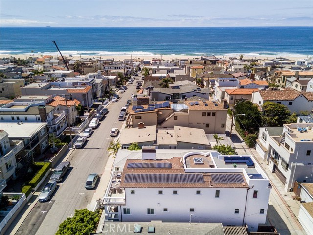 339 28th Street, Hermosa Beach, California 90254, 4 Bedrooms Bedrooms, ,3 BathroomsBathrooms,Residential,Sold,28th,SB17103004