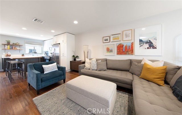 2 Bed Home for Sale in Culver City, California