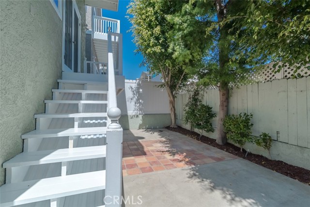 1608 Stanford Avenue, Redondo Beach, California 90278, 3 Bedrooms Bedrooms, ,2 BathroomsBathrooms,Residential,Sold,Stanford,SB17069202