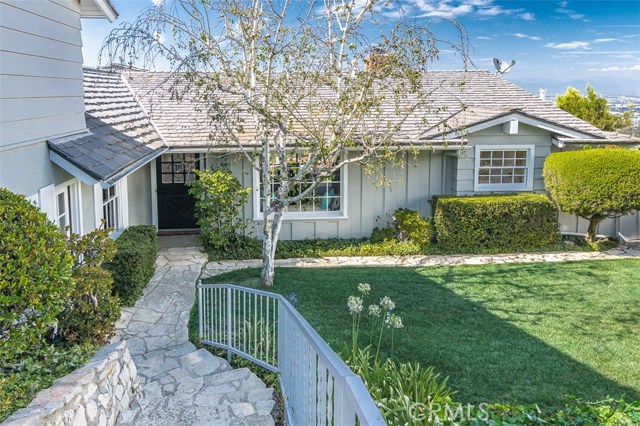 2305 Via Acalones, Palos Verdes Estates, California 90274, 3 Bedrooms Bedrooms, ,2 BathroomsBathrooms,Residential,Sold,Via Acalones,SB19041720