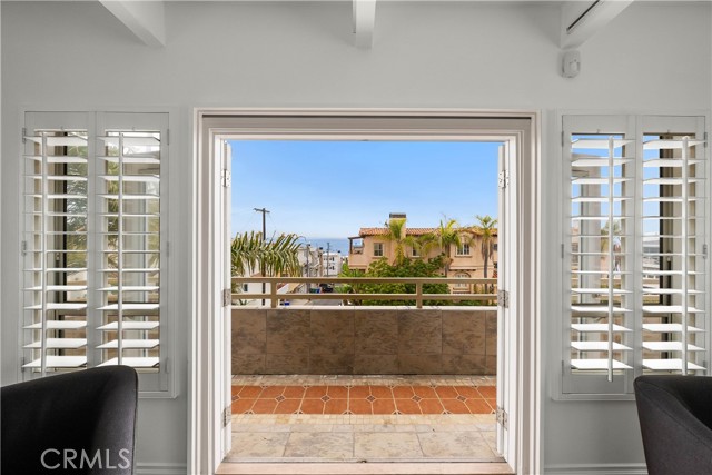 712 Highland Avenue, Manhattan Beach, California 90266, 3 Bedrooms Bedrooms, ,4 BathroomsBathrooms,Residential,Sold,Highland,SB21087613