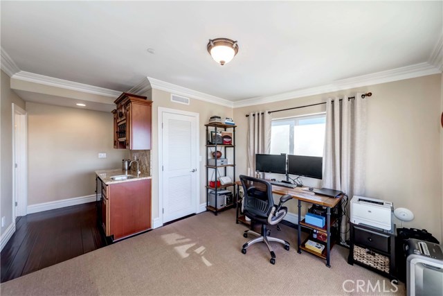 603 Juanita Avenue, Redondo Beach, California 90277, 4 Bedrooms Bedrooms, ,1 BathroomBathrooms,Residential,Sold,Juanita,SB20232273